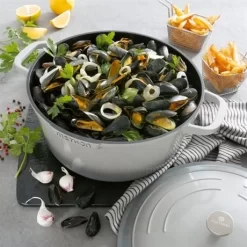 Cocotte Légère Ronde En Fonte D'aluminium 28 Cm 6,7 L Coloris Gris -Produits De Cuisine 203005 3 4 Cocotte legere ronde en fonte d aluminium 28 cm 6 7 L coloris gris Mathon